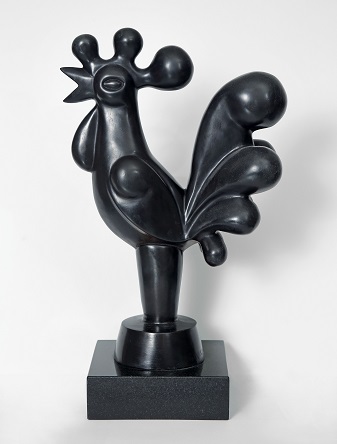 Gallo - Sculpture by Carlos Luna, Cuban Artist